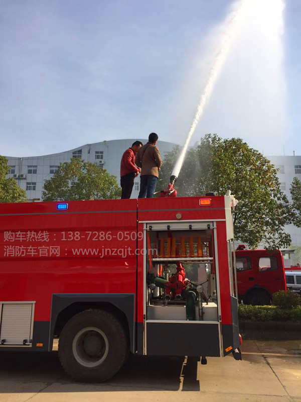 重汽8吨水罐消防车 微信图片_20171123150823.jpg