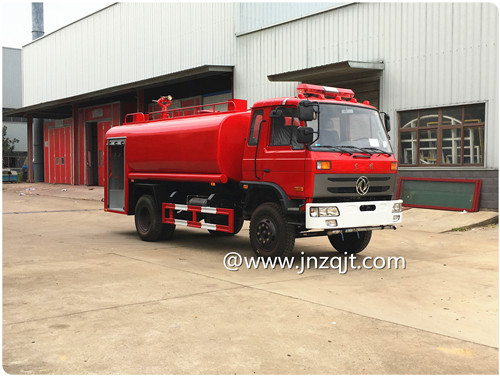 东风153消防洒水车 IMG_1050.JPG