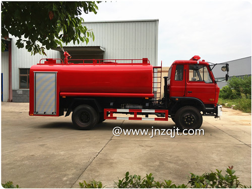 东风153消防洒水车 IMG_1088.JPG