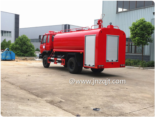 东风153消防洒水车 IMG_1095.JPG