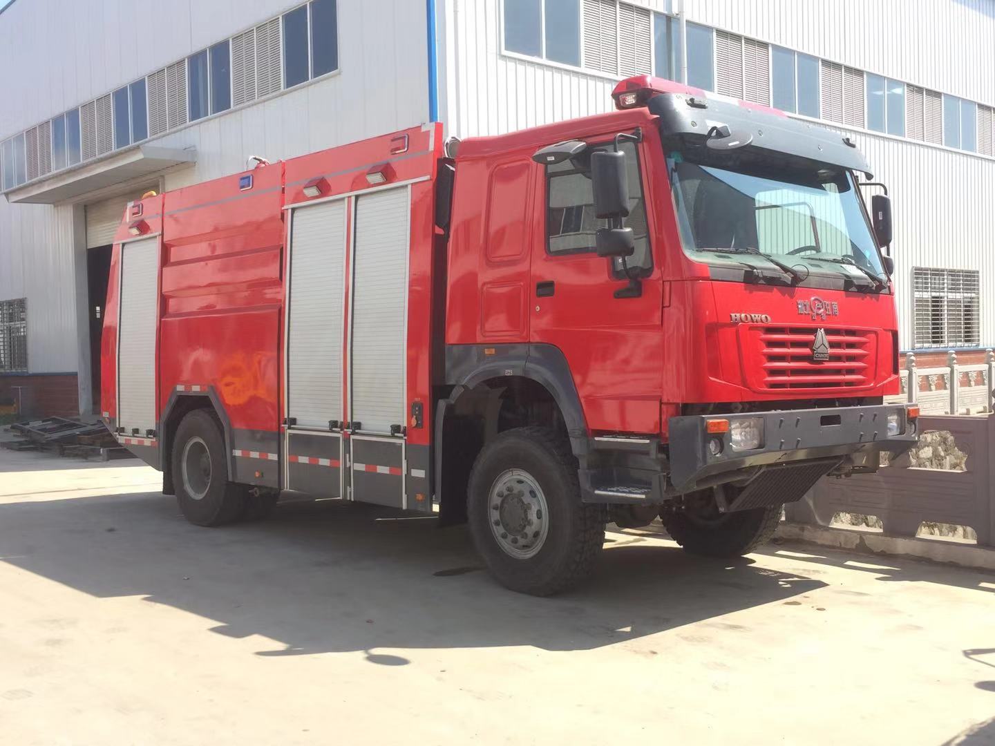 重汽越野消防车图片 109406354614630403.jpg