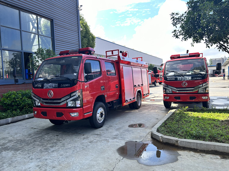 国六东风消防车 87FE7DE31ED91D70D0F882BEF25B9388.jpg